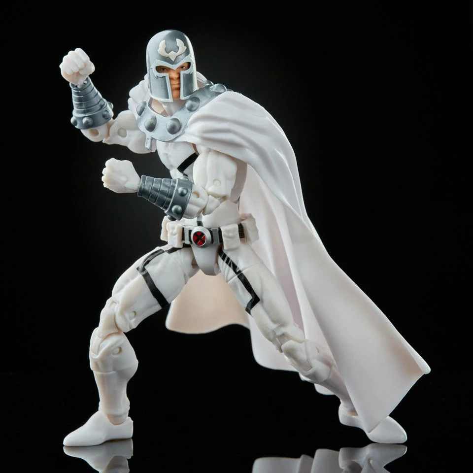 Hasbro X-Men Marvel Legends Magneto (Tri Sentinel BAF) - Image 2